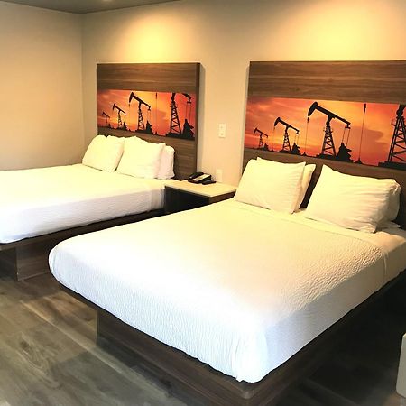 Hyland Inn Бриа Екстериор снимка