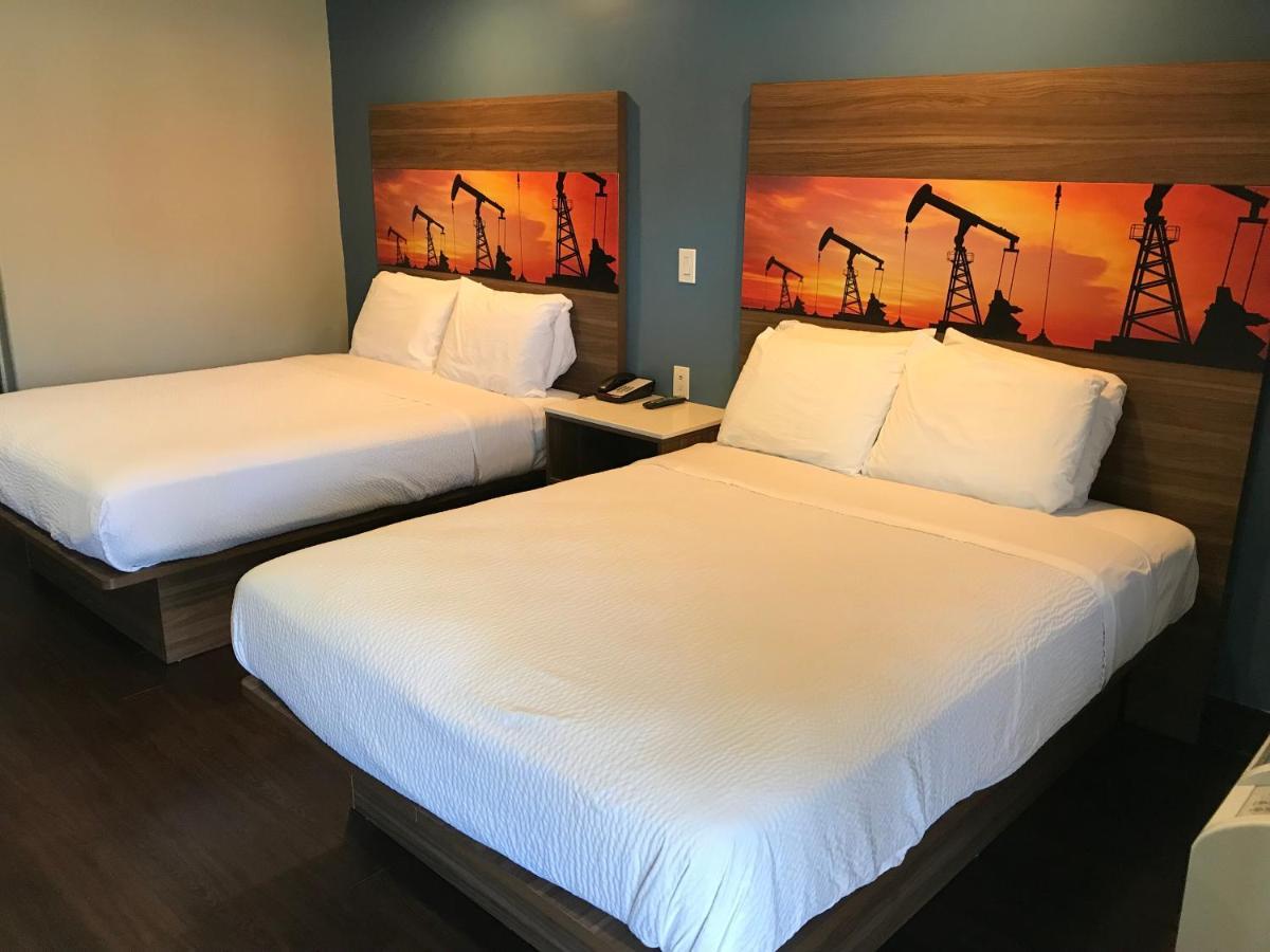 Hyland Inn Бриа Екстериор снимка